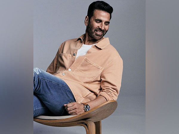 Akshay Kumar sends sweet message for 'Singham Again' team 