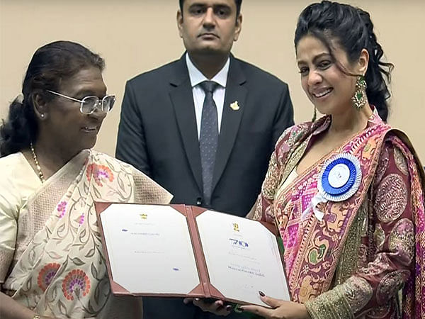 70th National Film Awards: Manasi Parekh gets teary-eyed as she receives Best Actress Award 