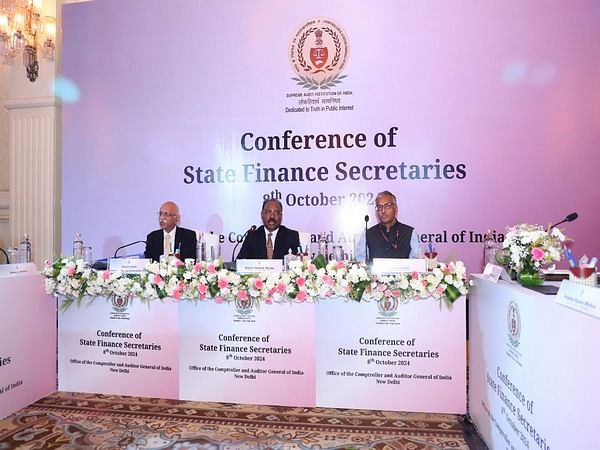 CAG holds first-ever State Finance Secretaries Conference 