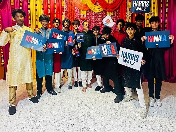 US: Over 200 South Asians attend Dandia event, offer support for Kamala Harris ahead of polls