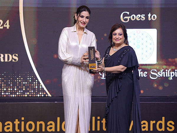 Dr. Riddhe Sshilpi Honored with Most Trusted Vastu Consultant in India Award at National Quality Awards 2024