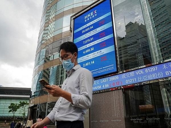 Chinese stocks at Hong Kong Stock Exchange fall amid lack of stimulus, investor disappointment