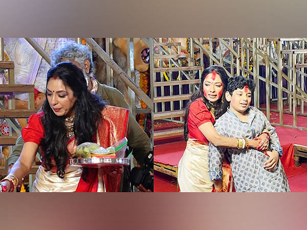 Durga Puja 2024: Rani Mukerji, Rupali Ganguly, Kajol enjoy Sindoor Khela