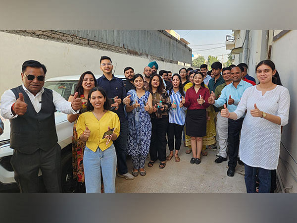 Mits Healthcare Owner, M.K. Bhatia, Gifts 15 Cars to Employees (Celebrities) Ahead of Diwali