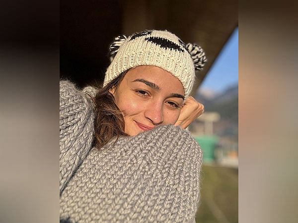 Alia Bhatt shares adorable pics from Kashmir while shooting for 'Alpha'