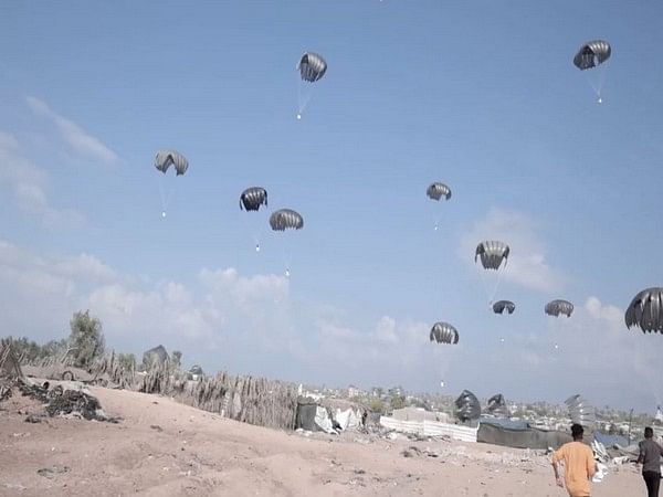 'Birds of Goodness' executes 52nd humanitarian aid airdrop in Gaza