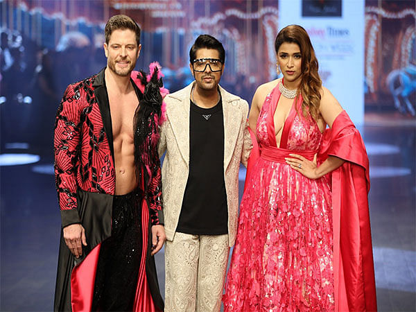 Vishal Kapoor had a grand opening show 