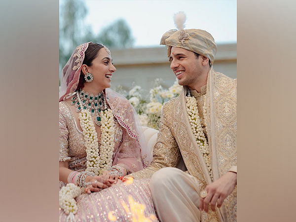 Karwa Chauth diaries: Kiara Advani flaunts her mehendi design with Sidharth Malhotra's initials