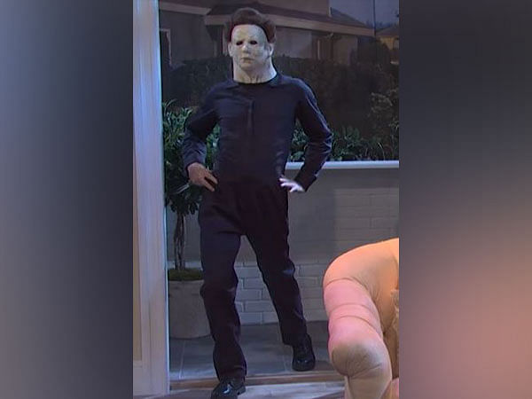 Halloween killer Michael Myers shows off dance moves on SNL