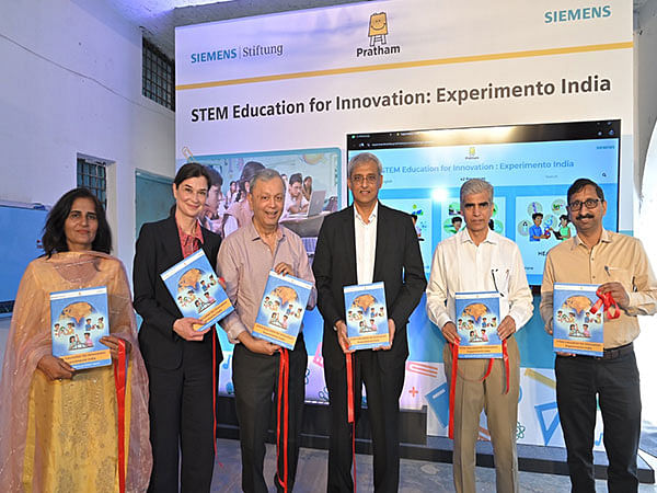 Experimento India reaches out to students from low-income communities