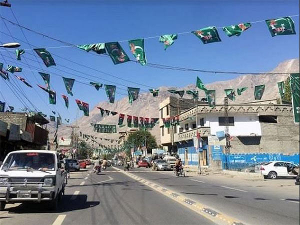 PoGB: Political activists stop construction of toll plaza on Karakoram Highway