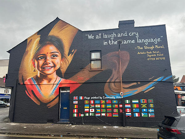 British artists of Indian origin create a community mural representing diversity and communal harmony