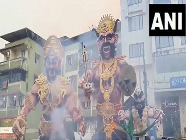 Goa: People burn effigies of demon Narakasura to celebrate Diwali