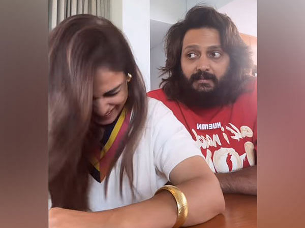 Riteish Deshmukh, Genelia's funny Diwali video leaves fans in splits