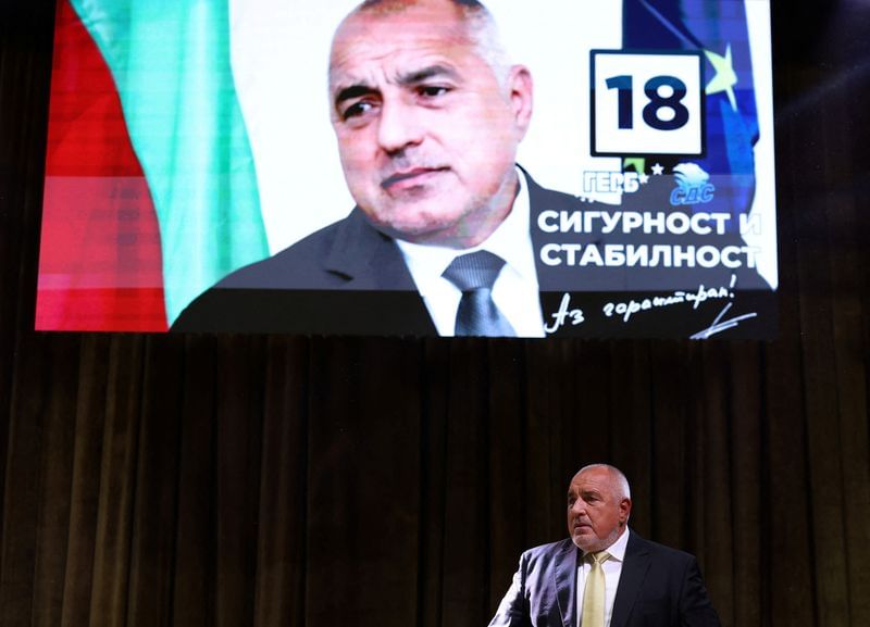 Bulgaria holds another snap election, no stable government in sight