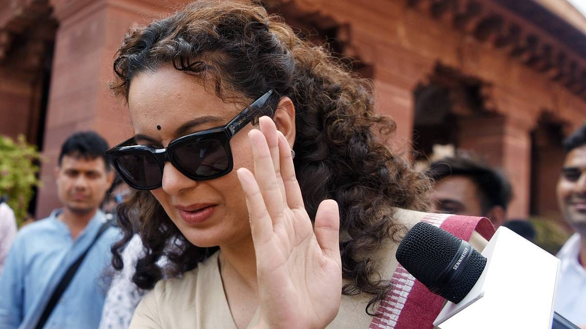 BJP leaders slam Kangana’s Gandhi Jayanti post