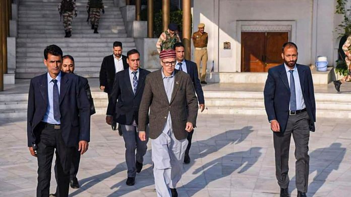 National Conference Vice President and CM-designate Omar Abdullah arrives to offer Fatiha Khawani at Mazarat-e-Anwar of Sher-e-Kashmir and Madar-e-Meharban at Qaid Mazar, Naseem Bagh, Srinagar ahead of Swearing-in-ceremony, in Srinagar Wednesday | PTI Photo