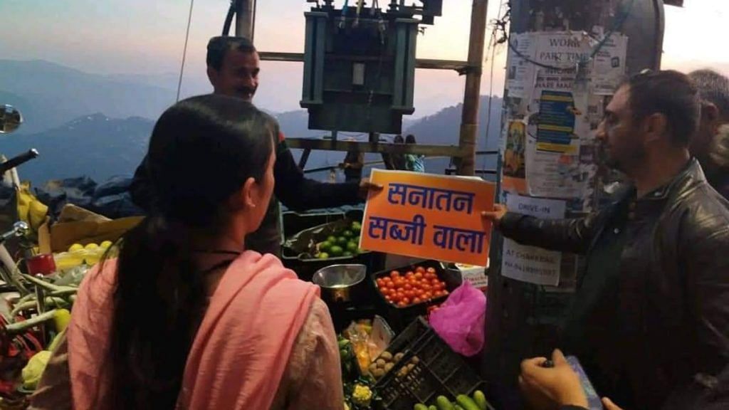 'Sanatan subzi wala' signages being handed to Hindu vegetable and fruit sellers in Sanjauli | Photo: Saurabh Chauhan, ThePrint