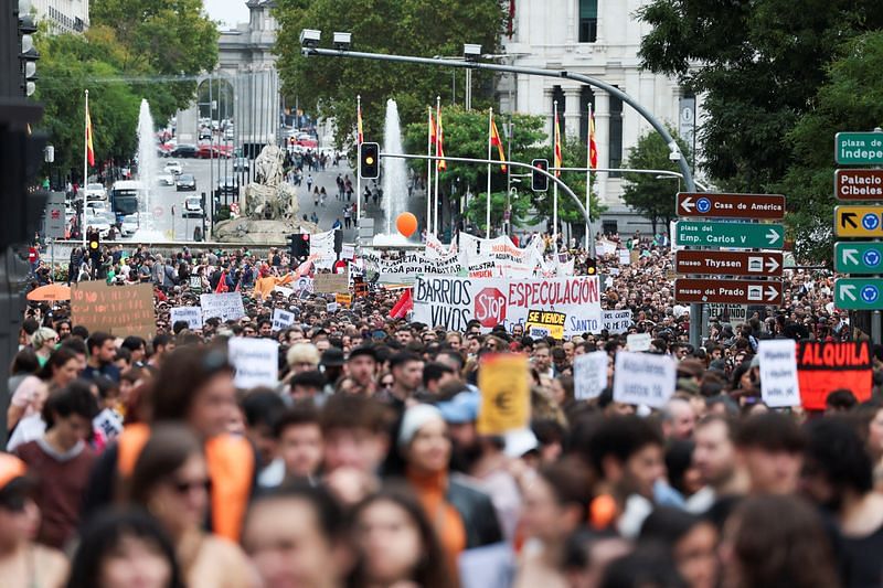 Thousands march in Spain to demand affordable housing ThePrint ReutersFeed