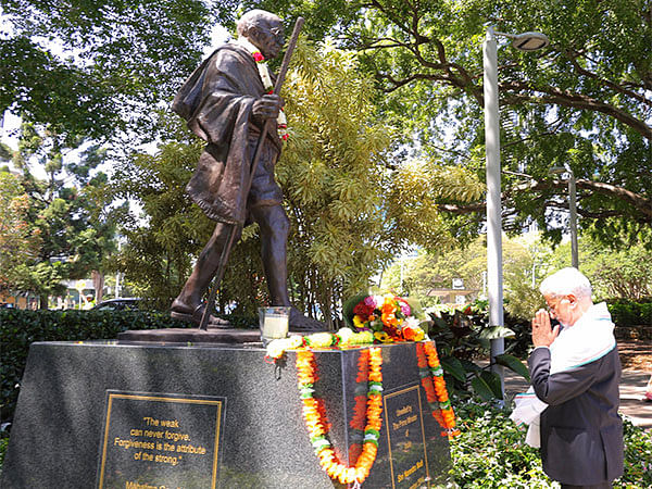 On Australia visit, Jaishankar opens new Indian consulate in Brisbane, pays homage to Mahatma Gandhi