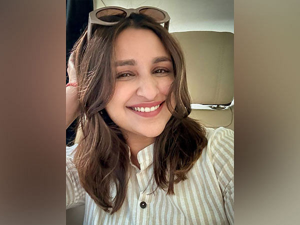 Parineeti Chopra flaunts her new hair color as she starts working on her new film