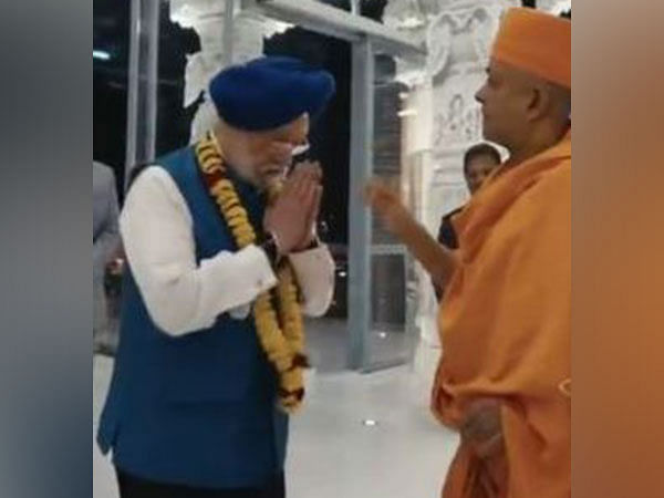 Union Minister Hardeep Singh Puri visits BAPS Hindu Mandir in Abu Dhabi, calls it a sentinel of ancient Indian culture