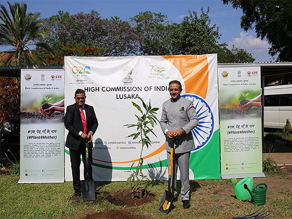 MoS External Affairs plants mango saplings at India's HC in Lusaka as part of 'Ek Ped Maa ke Naam' campaign