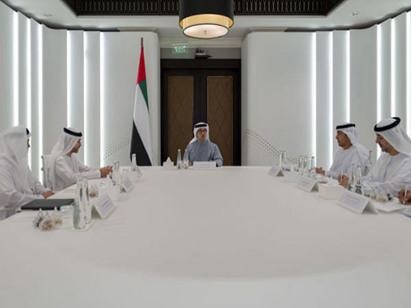 Mansour bin Zayed chairs the Financial Stability Council meeting reviewing developments in local, global financial system