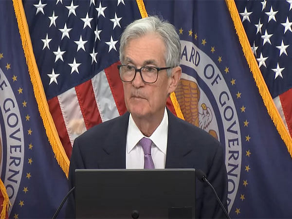 US Fed cuts rate by 25 basis points, continuing its monetary policy loosening