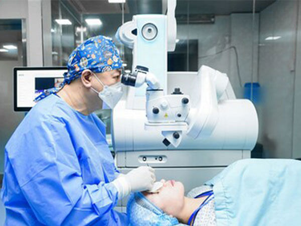 DND International Eye Hospital: Pioneering SMILE Pro Surgery & Leading the Trend of Refractive Surgery Tourism in Vietnam