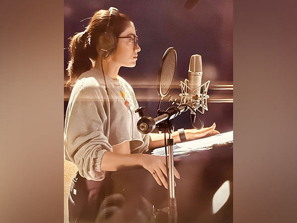Rashmika Mandanna wraps dubbing for 'Pushpa 2', calls first half 'freaking amazing'