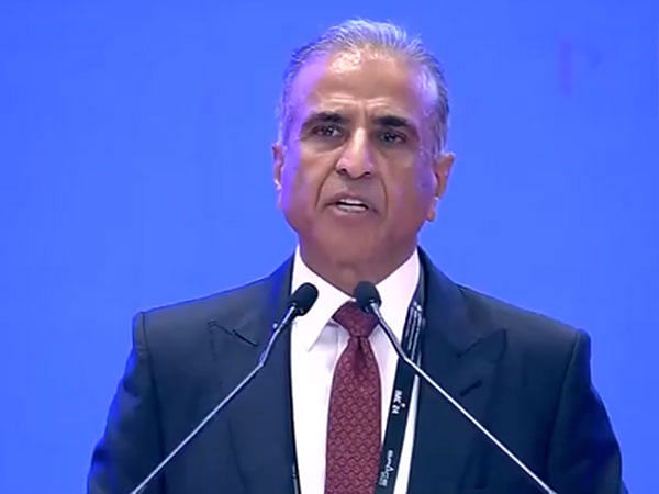 Bharti Global completes strategic investment in BT Group, strengthens UK-India telecom ties