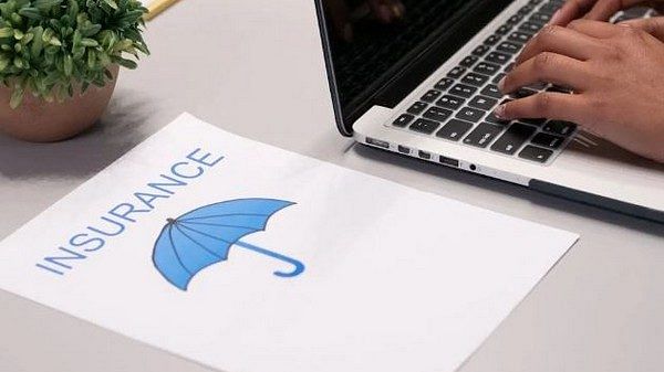 SubscriberWrites: Why banks should focus even more on insurance and not less