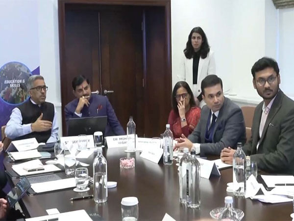 MP CM Yadav engages in round table and one-to-one meetings with prominent UK industrialists