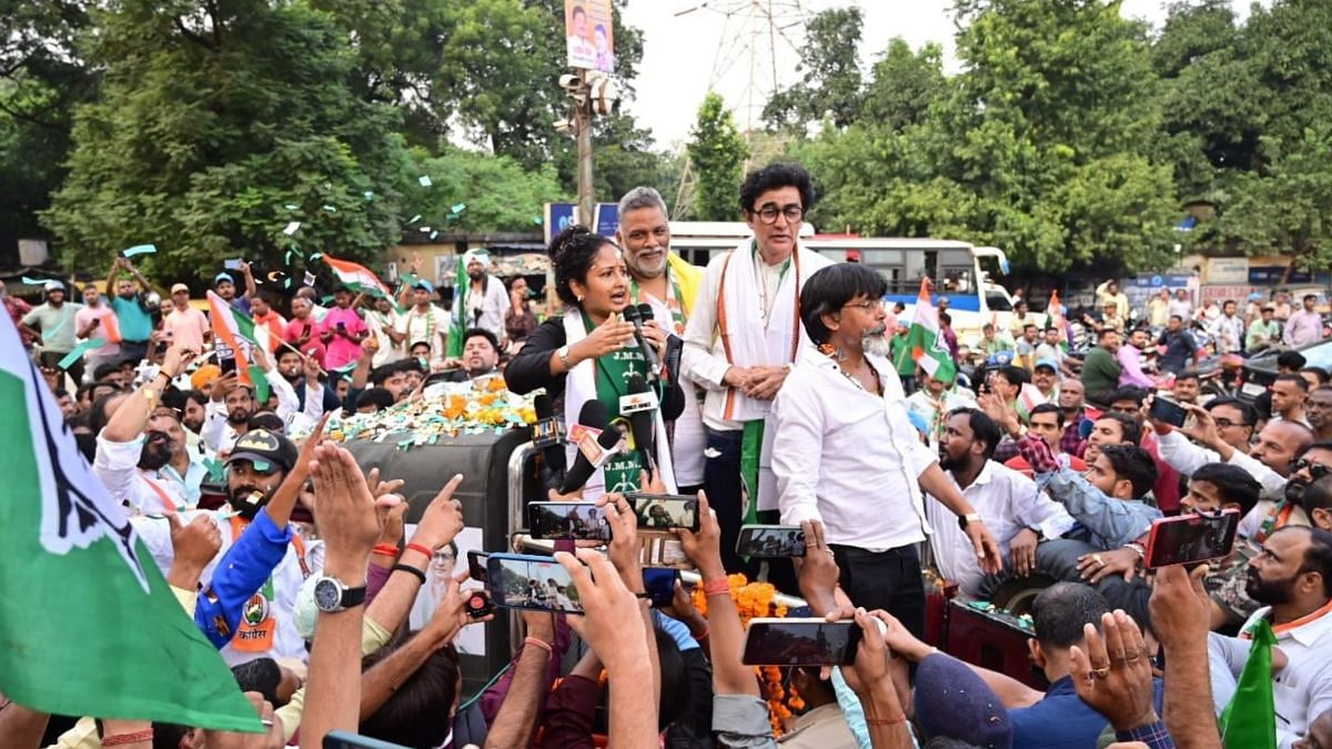 JMM's Kalpana Soren during a road show in Jamshedpur East with a Congress candidate on 2 November | Photo: Niraj Sinha, ThePrint 