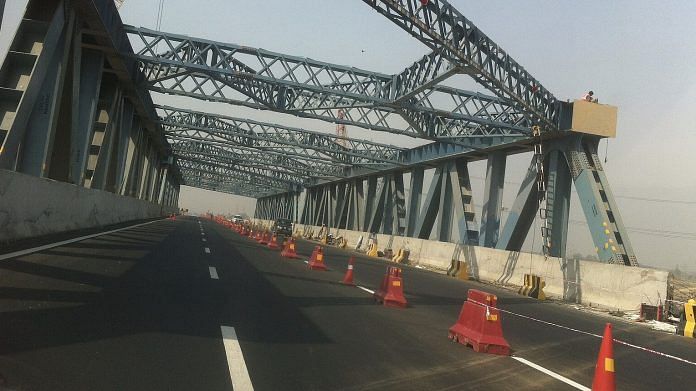 Agra-Lucknow expressway | Wikimedia Commons