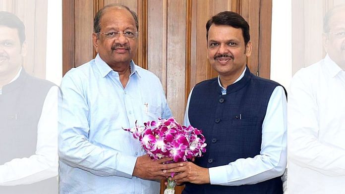 Devendra Fadnavis meets BJP leader Gopal Shetty after he withdraws nomination as Independent | ANI