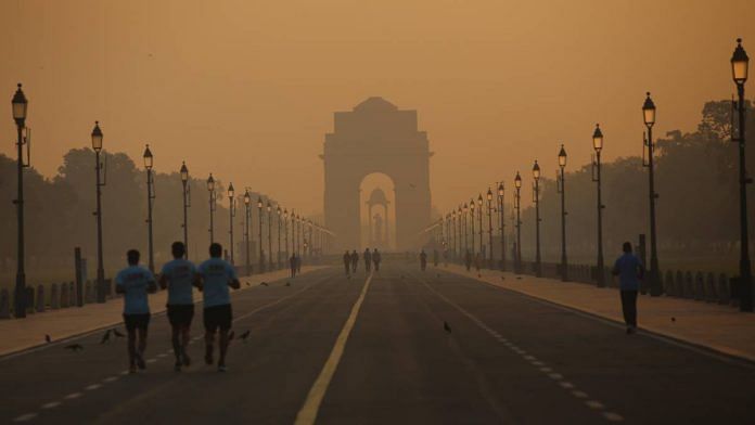 A layer of smog can be seen at India Gate as air quality remains in the 'very poor' category | Manisha Mondal | ThePrint