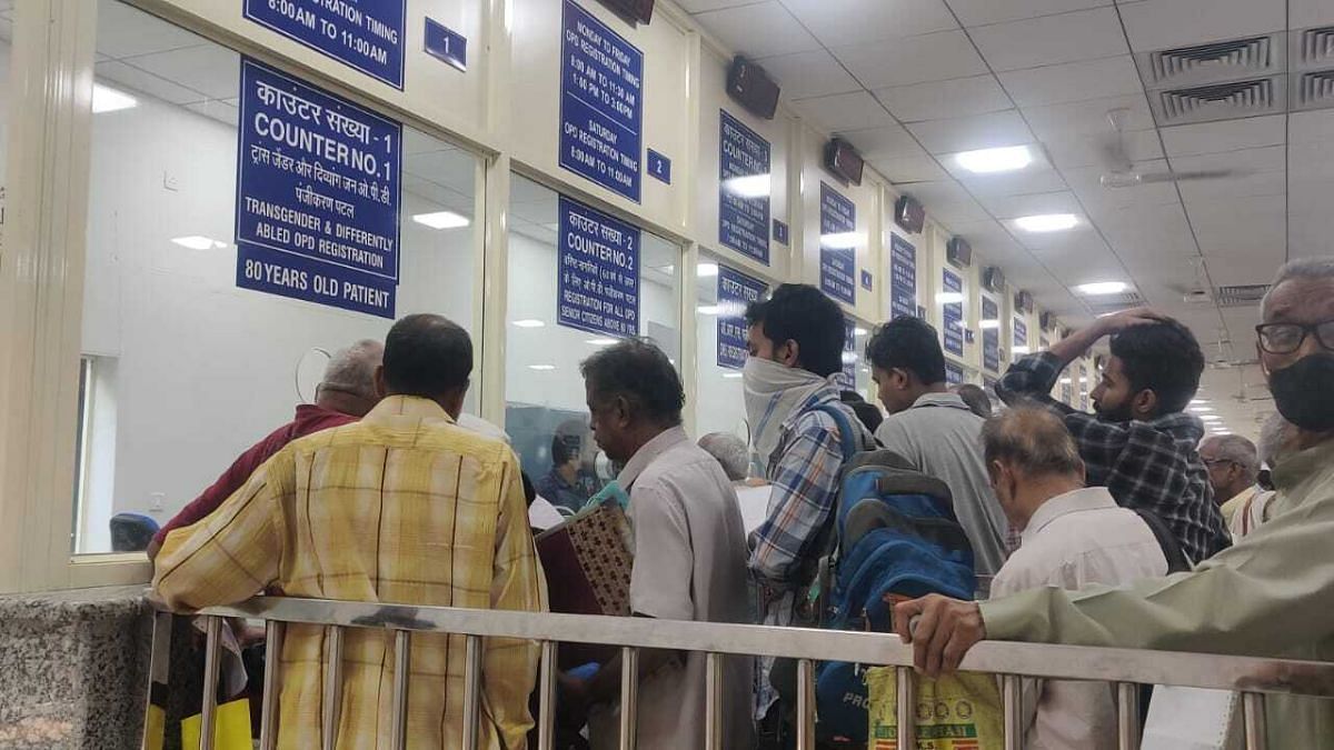 A shared counter at RML Hospital in New Delhi. | Mrinalini Dhyani | ThePrint