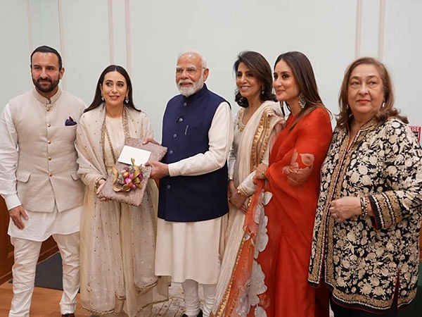 PM Modi meets Kapoor family, recalls Advani and Vajpayee watching Raj Kapoor's 'Phir Subah Hogi'