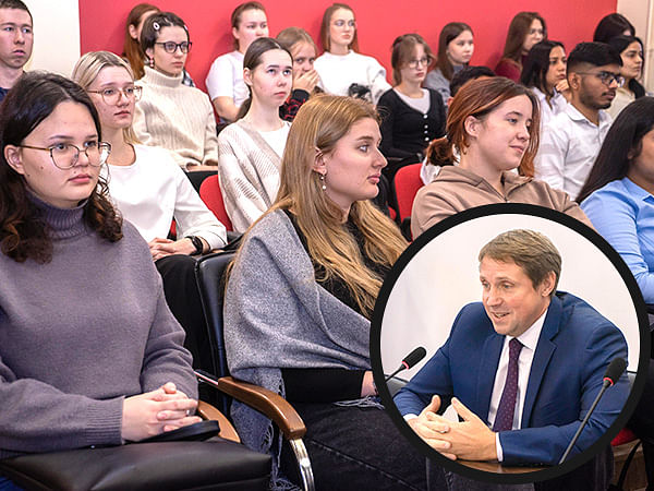 Rector of Mari State University gave a lecture on Russian-Indian relations for foreign and Russian students