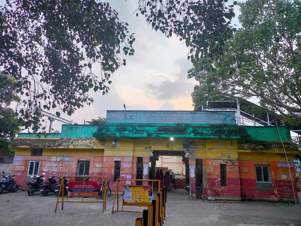 Saidapet railway station