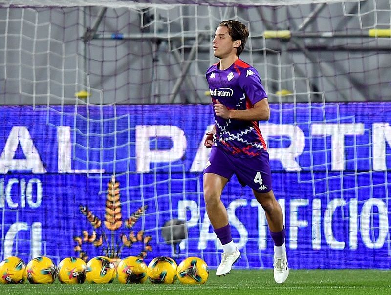 Soccer-Fiorentina's Bove Undergoes Heart Surgery After On-field ...