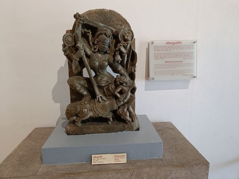 स्टटगार्ट संग्रहालय के माध्यम से भारत लौटी 10वीं सदी की हरी क्लोराइट महिषासुरमर्दिनी अब पुराना किला गैलरी में रखी गई है | फोटो: कृष्ण मुरारी/दिप्रिंट