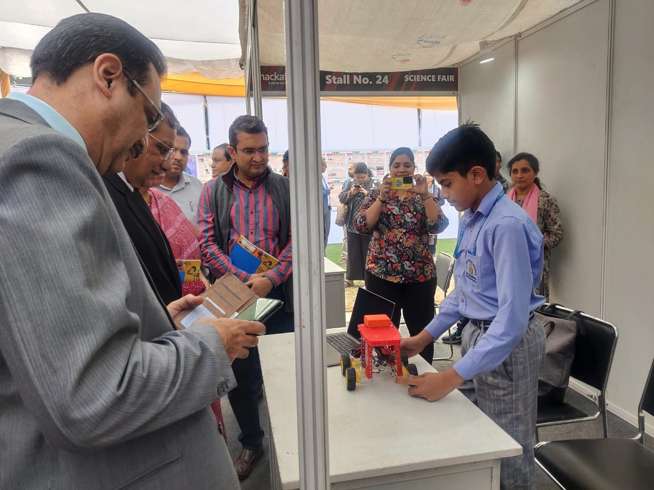 14-year-old Anugya Yadav showcasing his creation, Field Sathi