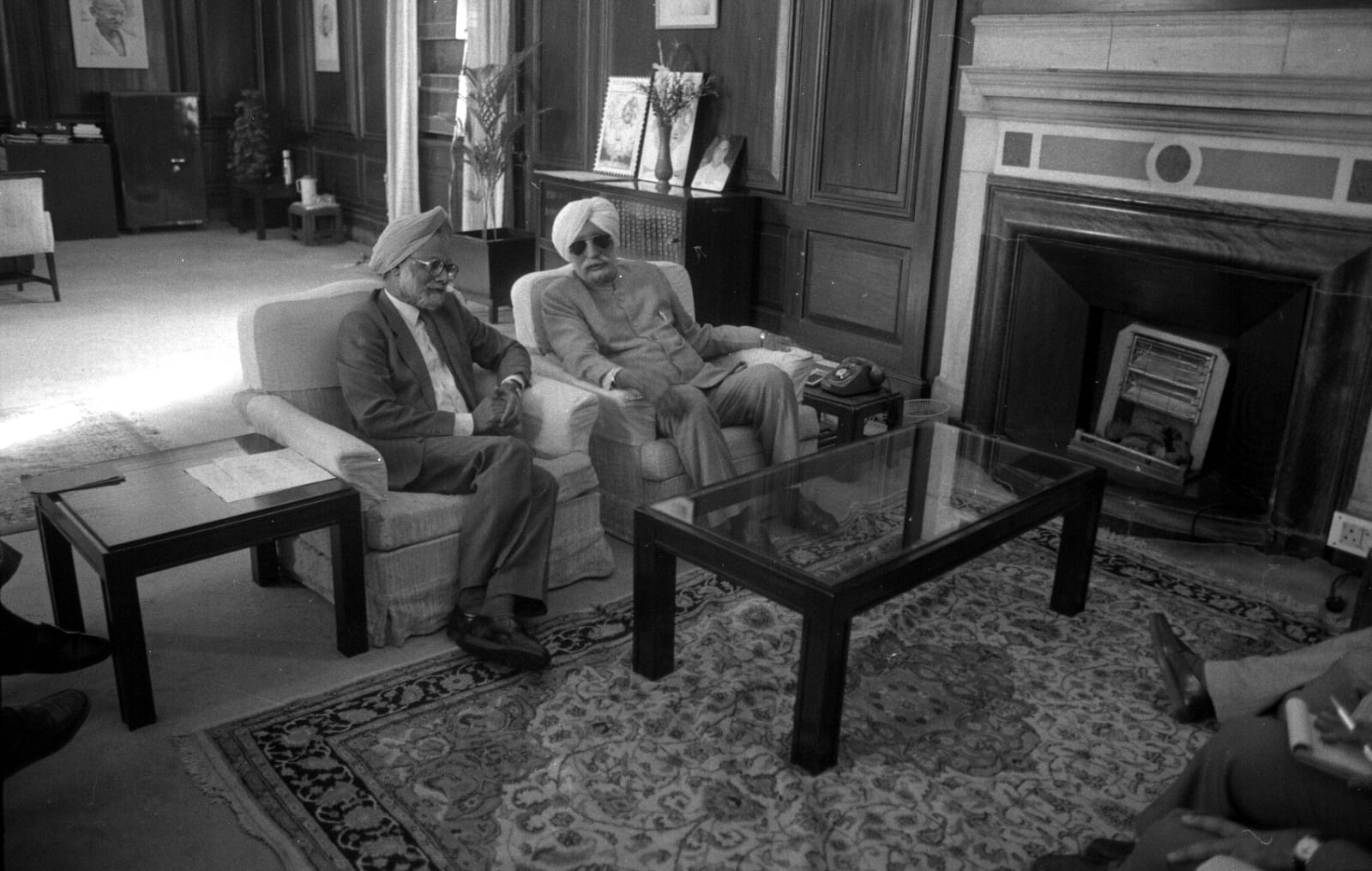 Manmohan Singh with 12th CM of Punjab Beant Singh at the finance ministry office in New Delhi's North Block in 1992  | Photo: Praveen Jain | ThePrint 