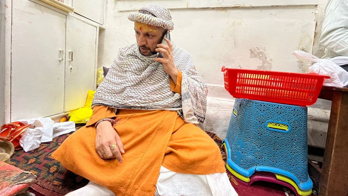 Gyandendra Goswami at Banke Bihari Temple in Vrindavan | Nootan Sharma | ThePrint