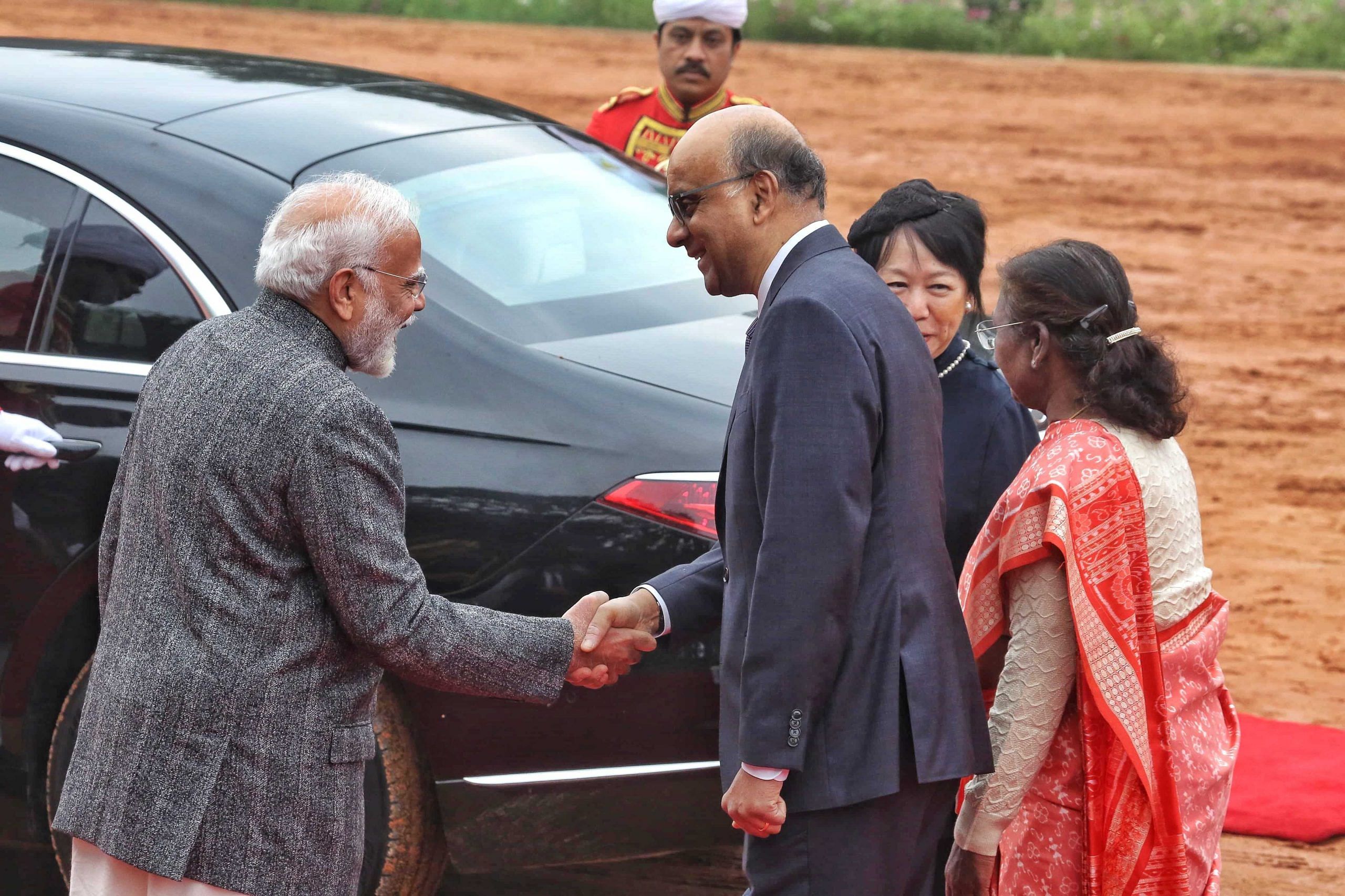 Tharman Shanmugaratnam President of Singapore with his wife welcomed by President Droupadi Murmu and Prime Minister Narendra Modi at Ceremonial Reception at Rashtrapati Bhawan |   ThePrint Photo by Praveen Jain