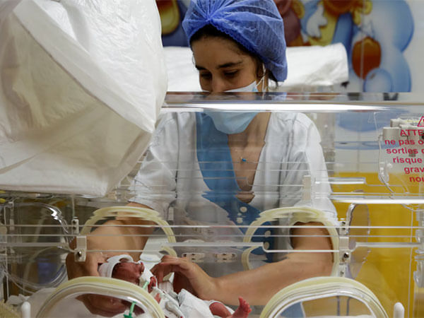 Pakistani girls from Dawoodi Bohra community continue to grapple with secretive practice of FGM: Report