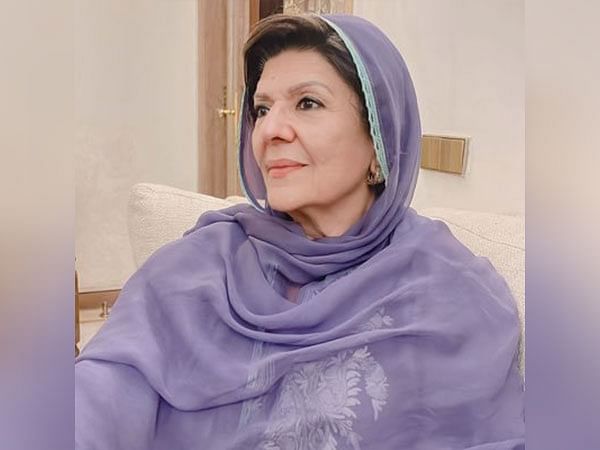 Pakistan: 